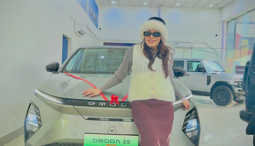 After returning from a three-month stay in the UK, artist Ranjita bought a car worth 7 million.