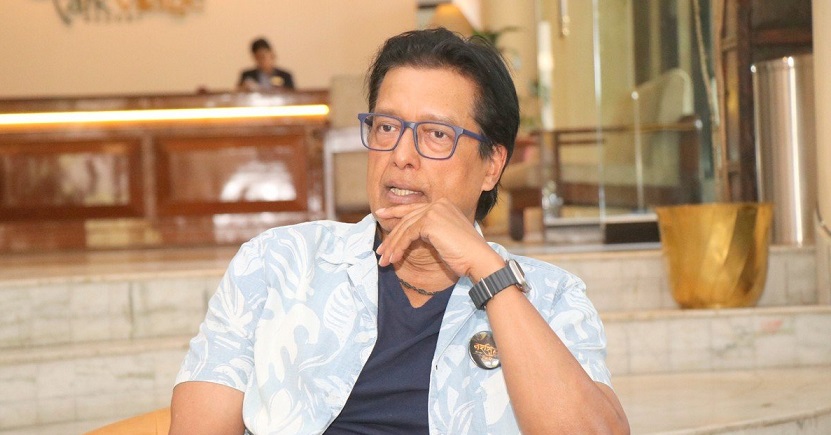 There was a time when Actor Hamal’s head was sold on poster, but now the film is not shwowing